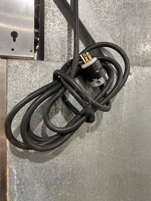 Victory Commercial Single Door Reach In Freezer! All Stainless Steel! - Image 8 of 8