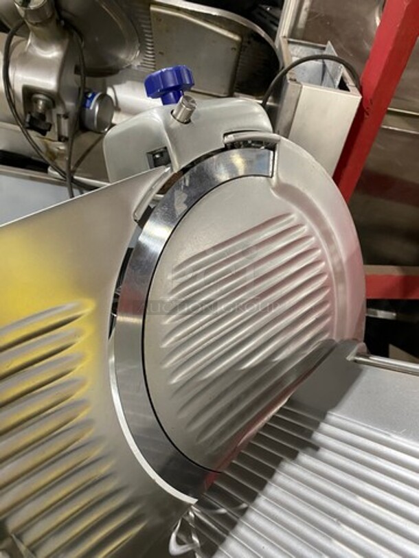 Globe Commercial Countertop Deli/ Meat Slicer! All Stainless Steel! Model: G12 SN: 534060 115V 60HZ 1 Phase - Image 6 of 8