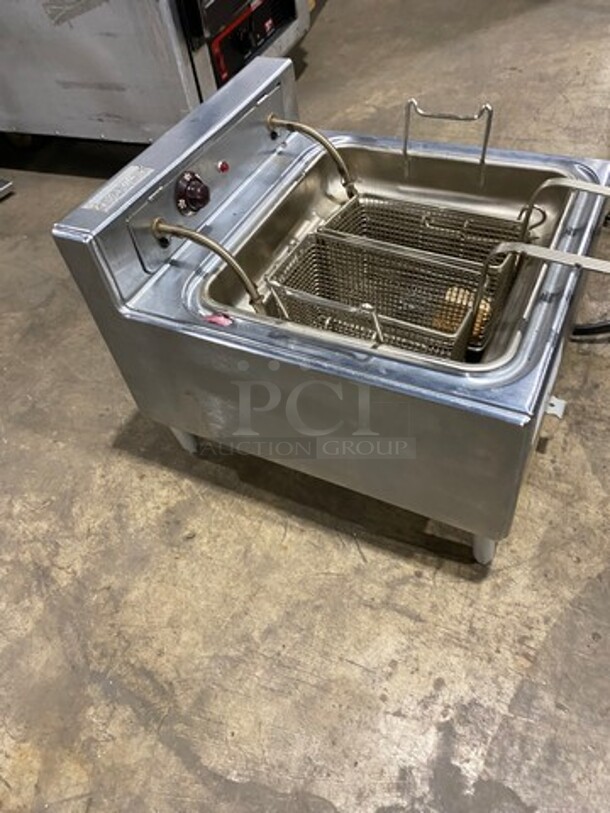 General Electric Hot Point Countertop Electric Powered Deep Fat Fryer! With Backsplash! All Stainless Steel! On Small Legs! Model: HK3D 240V - Image 2 of 6