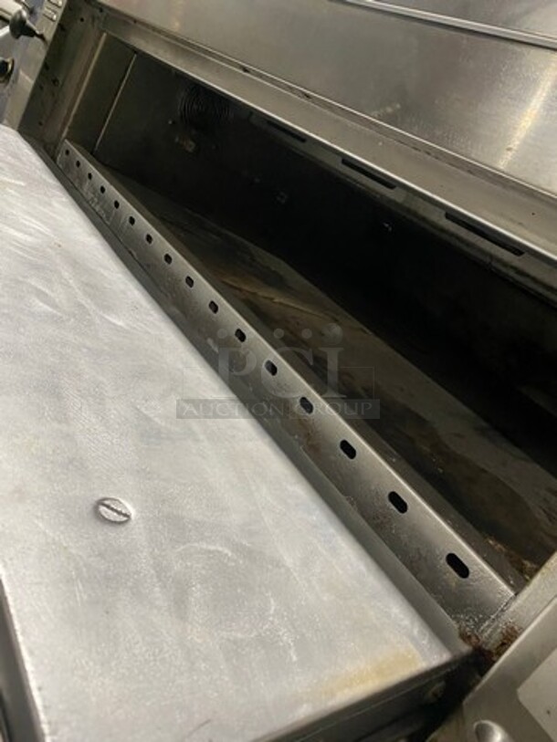 GREAT! Bakers Pride Commercial Electric Powered Single Deck Pizza Oven! All Stainless Steel! On Legs! WORKING WHEN REMOVED! 208V 3 Phase! - Image 5 of 8