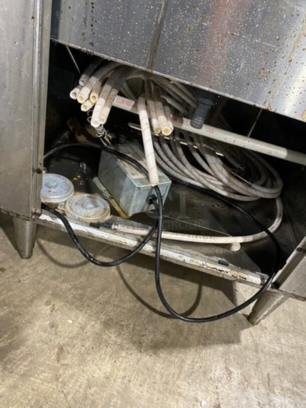 Cornelius Commercial 8 Spout And Ice Dispenser Beverage System! On Commercial Ice Bin! All Stainless Steel! On Legs! Model: CB2323AK SN: 74P1615KD160 115V - Image 10 of 10