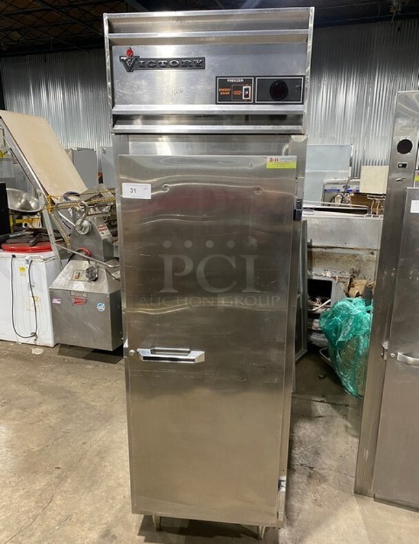 Victory Commercial Single Door Reach In Freezer! All Stainless Steel! On Legs! Model: FS1DS7EW SN: A1082500 115V 1PH