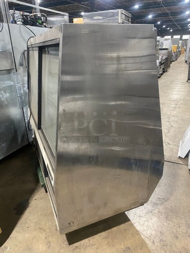 True 72 Inch Deli Display Case Merchandiser! Model TDBD72-2 Serial 13739123! 115V 1 Phase!  - Image 2 of 7