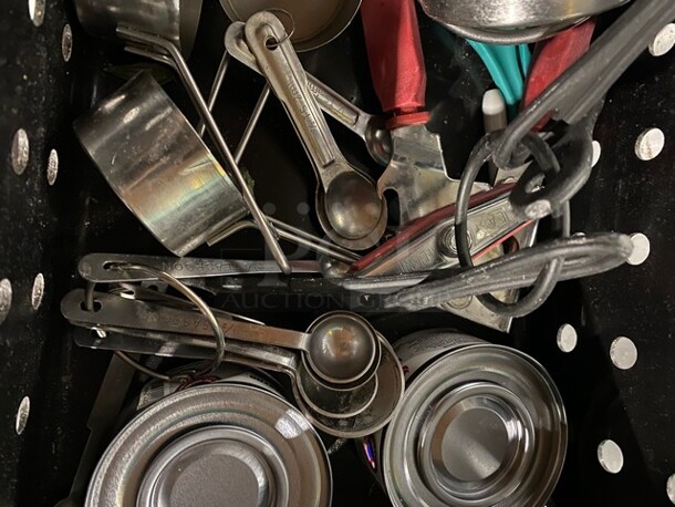 ALL ONE MONEY! Assorted Kitchen Utensils!  - Image 11 of 11