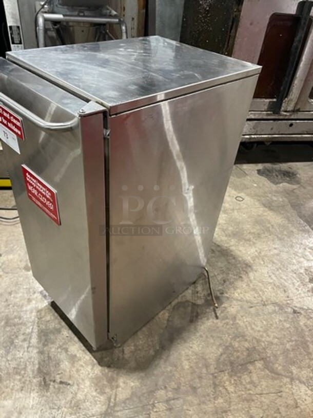 Scottsman All Stainless Steel Under The Counter Ice Machine! Model CU50! 120V 1 Phase!  - Image 2 of 9