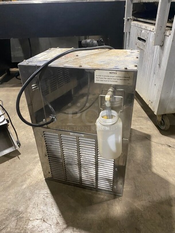 Perlick Commercial Air-Cooled Stainless Steel Draft Beer System Power Pak! Model: 4410 SN: 736582 115V 60HZ 1 Phase - Image 4 of 9