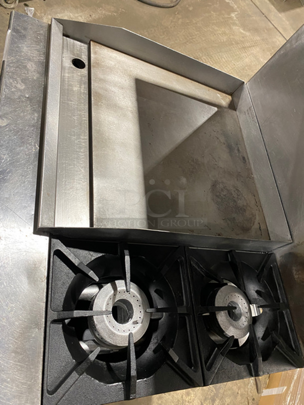 AMAZING! Therma Tek Commercial Natural Gas Powered Flat Top Griddle! With Right Side 2 Burners! Griddle Has Side Splashes! Raised Backsplash And Salamander Shelf! With Oven Underneath! Metal Oven Rack! All Stainless Steel! On Casters! - Image 5 of 11