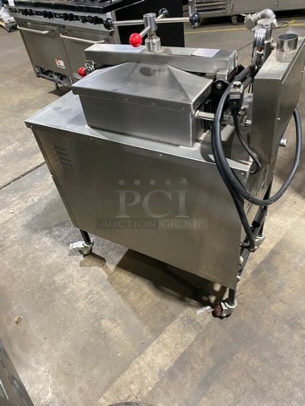 LATE MODEL! 2019 Shineho Equipment Electric Powered Pressure Fryer! With Metal Fryer Basket! All Stainless Steel! On Casters! Model: P007 220V 50HZ - Image 4 of 11