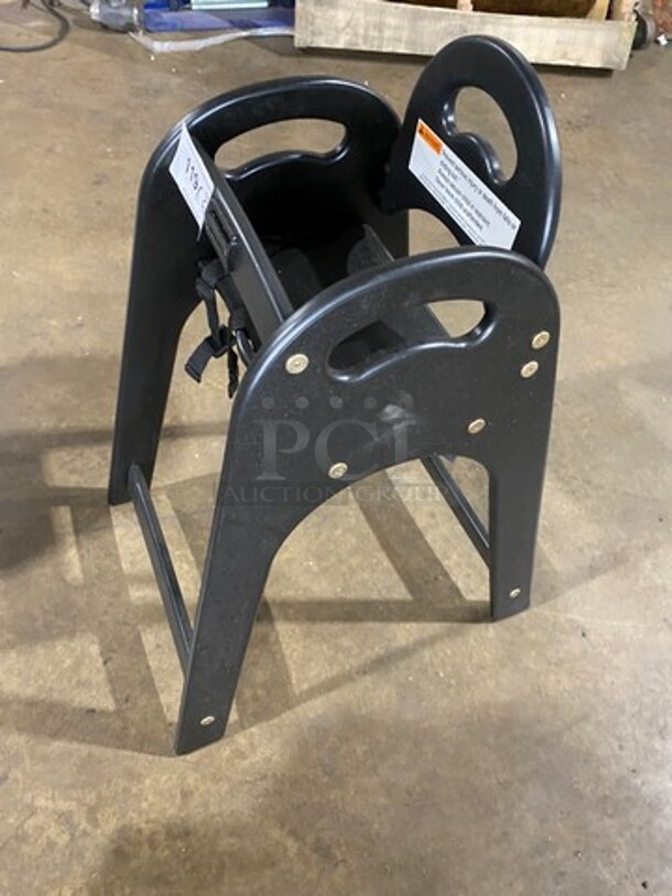 Koala Kare Black Poly Highchair! With Child Safety Straps! 6x Your Bid! - Image 2 of 7
