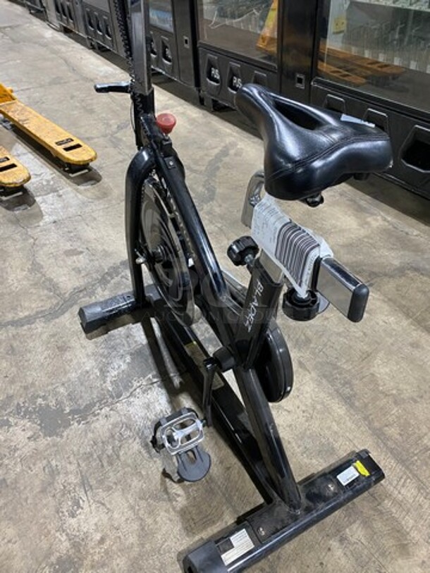 Bladez Fitness Floor Style Stationary Exercise Bicycle! Model: STRATUMGS SN: 1925STRATUMGS0035 - Image 3 of 8