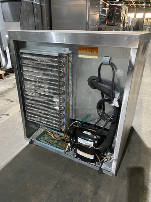Delfield Commercial Single Door Lowboy/Worktop Cooler! All Stainless Steel! Model 406STAR2 115V 60HZ 1 Phase - Image 4 of 7