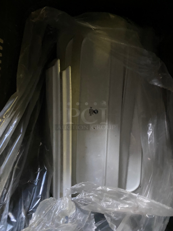 MISCELLANEOUS! Assorted Size And Style Dishware! Includes Black Poly Crates! 2x Your Bid! - Image 7 of 8