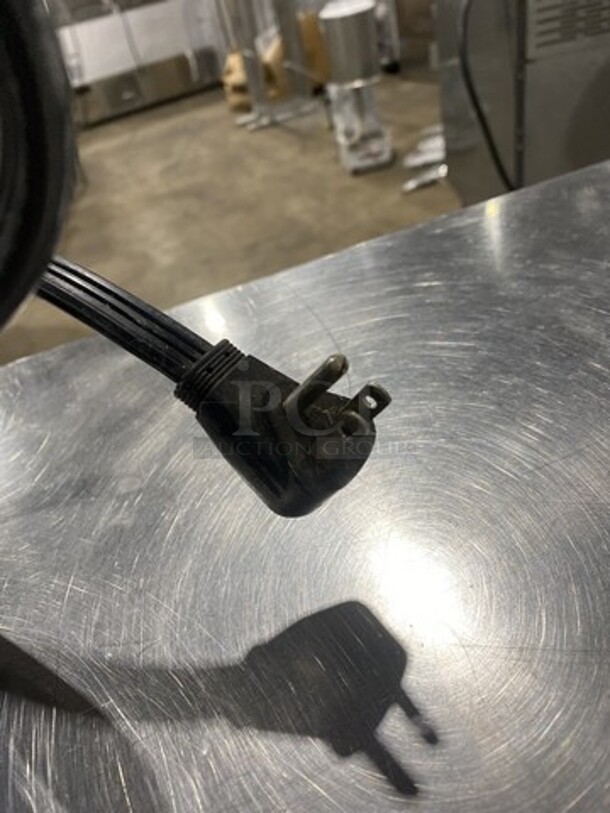 Ice-O-Matic Under The Counter Ice Machine! Model ICEU150FA5 Serial 12101280011531! 115V 1 Phase! On Legs!  - Image 7 of 7