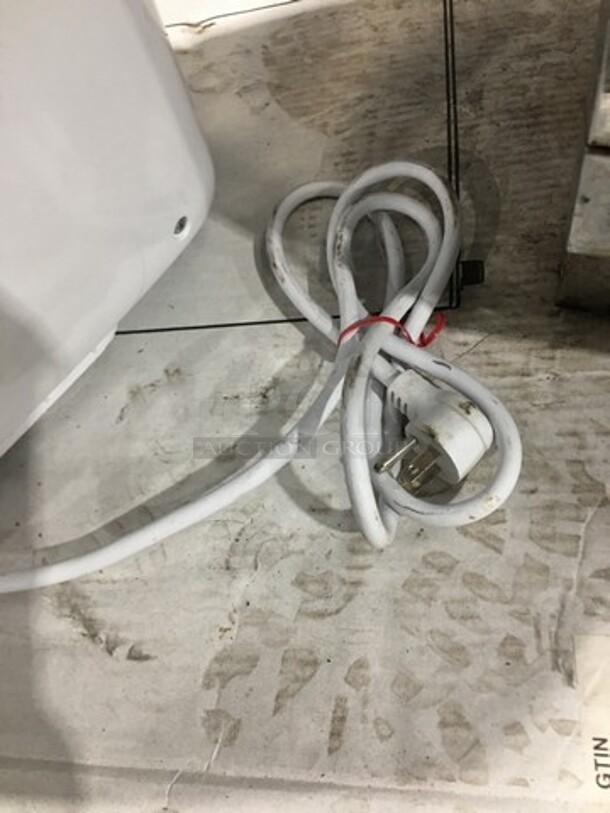 NEW! OUT OF THE BOX! SCRATCH-N-DENT! TCL 70 Pint Portable Dehumidifier Unit! With Built In Pump! Model: DEA70EP 115V - Image 7 of 9