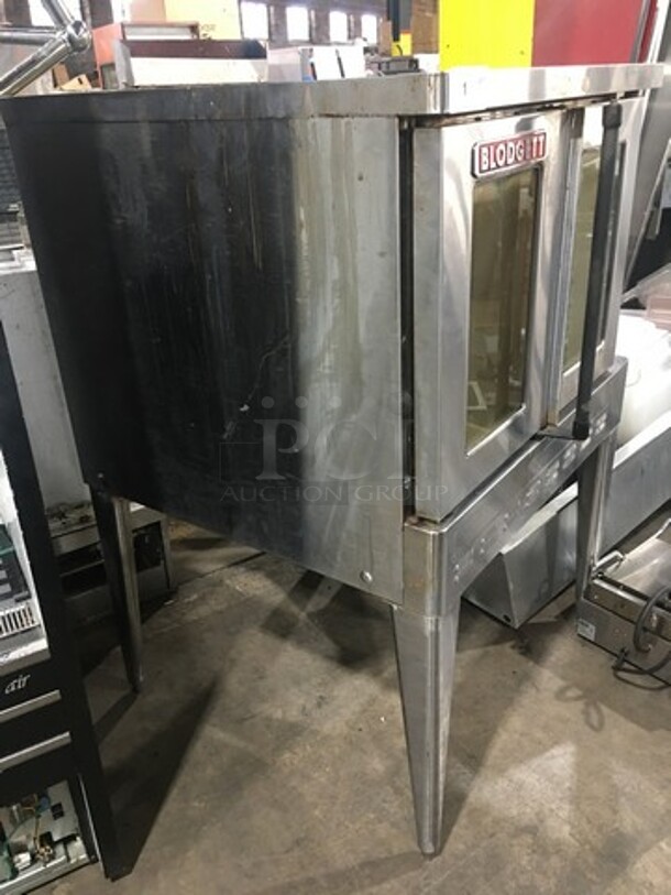 NICE! LATE MODEL! 2018 Blodgett Commercial Natural Gas Powered Convection Oven! With View Through Doors! Metal Oven Racks! All Stainless Steel! On Legs! WORKING WHEN REMOVED! Model: SHO100G SN: 080818CR080S - Image 4 of 12