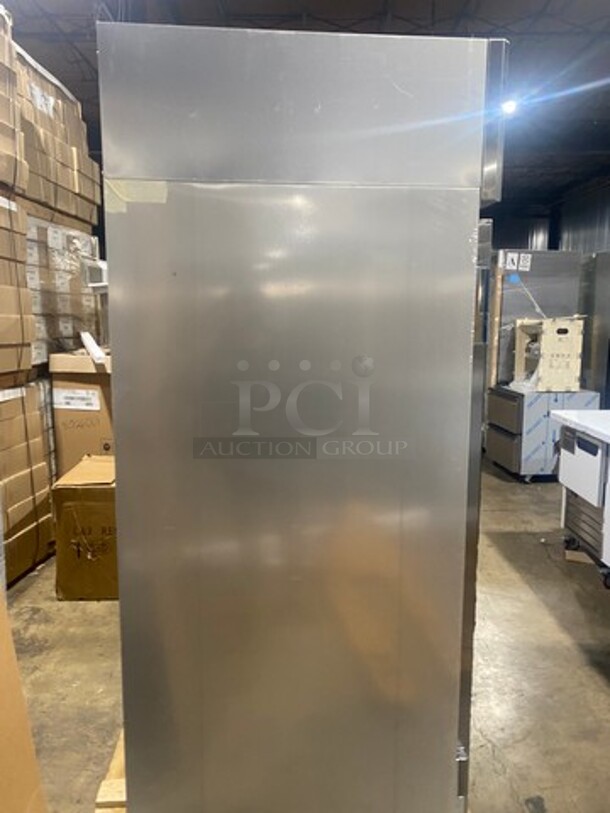 AMAZING! BRAND NEW! Continental Commercial 2 Door Reach In Refrigerator! With Poly Coated Racks! All Stainless Steel! Model: 2RN SN: 16234426 115V 60HZ 1 Phase - Image 4 of 12