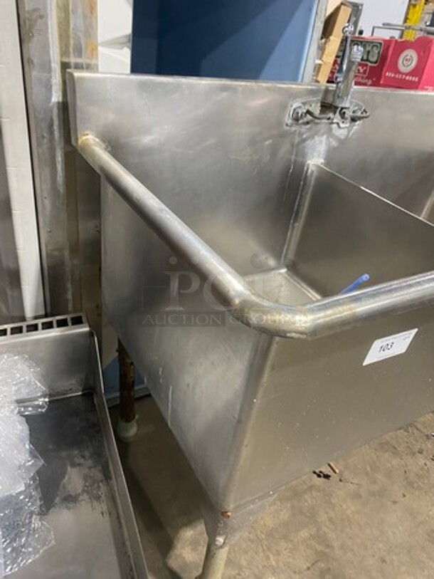 Commercial Single Compartment Dish Washing Sink! With Single Side Drain Board! With Back Splash! All Stainless Steel! On Legs! - Image 4 of 9