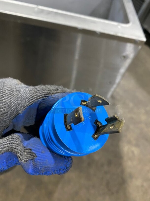 WOW! LATE MODEL! 2017 Advance Tabco Commercial Electric Powered 5 Well Steam Table! All Stainless Steel! On Legs! Model: HF5E240DR SN: 000065853 208/240V - Image 10 of 10