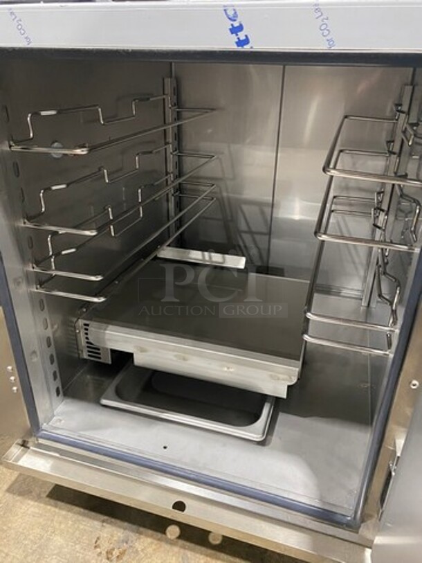 Fabulous Barely Used 2018 fWE Under The Counter Food Warming/Holding Cabinet! All Stainless Steel! Working When Removed! MODEL MTU4 SN:185603101 120V  - Image 5 of 8