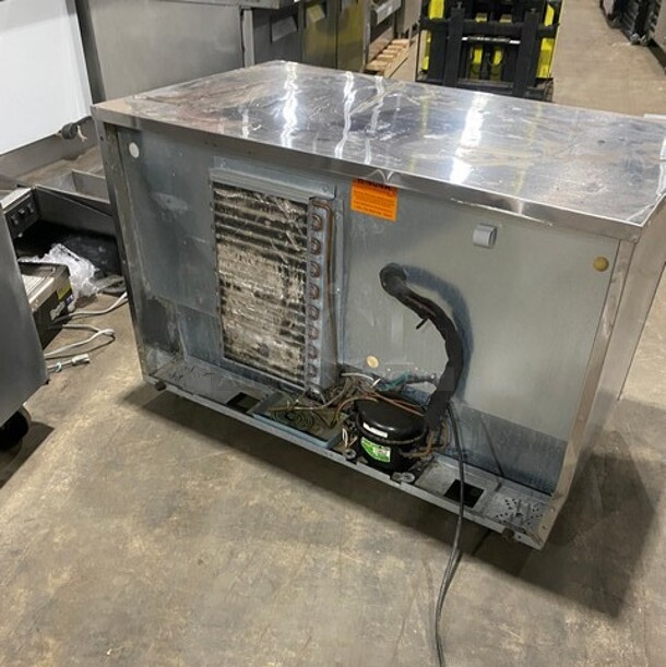 Delfield Manitowoc Commercial 2 Door Lowboy/Worktop Cooler! All Stainless Steel! Model: UC4048STAR SN:1407152002038 115V 1PH - Image 4 of 8