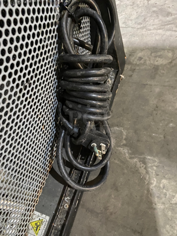 QBD Commercial Refrigerated Open Grab-N-Go Display Case! All Stainless Steel Body! Model: CVR3648SSND SN: NN08D2576 120V 60HZ 1 Phase - Image 7 of 7