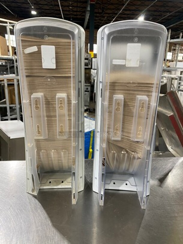 Tork Countertop Napkin Dispenser! 2x Your Bid! - Image 3 of 6