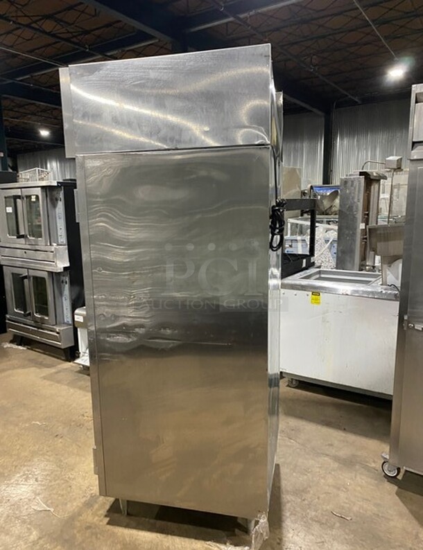 Victory Commercial Single Door Reach In Freezer! All Stainless Steel! On Legs! Model: FS1DS7EW SN: D0746877 115V 60HZ 1 Phase - Image 3 of 9