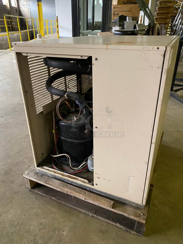 Scotsman Commercial Air-Cooled Ice Machine Head! Model: CM250AE1E SN: 20186909J 115V 60HZ 1 Phase - Image 2 of 7