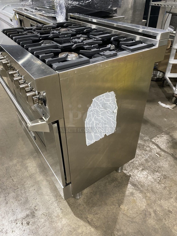 2019 AMAZING! ZLINE Gas Powered 6 Burner Stove! With Oven Underneath! Stainless Steel! On Legs! MODEL RG36
Serial 19061590289 120V/60Hz - Image 2 of 10
