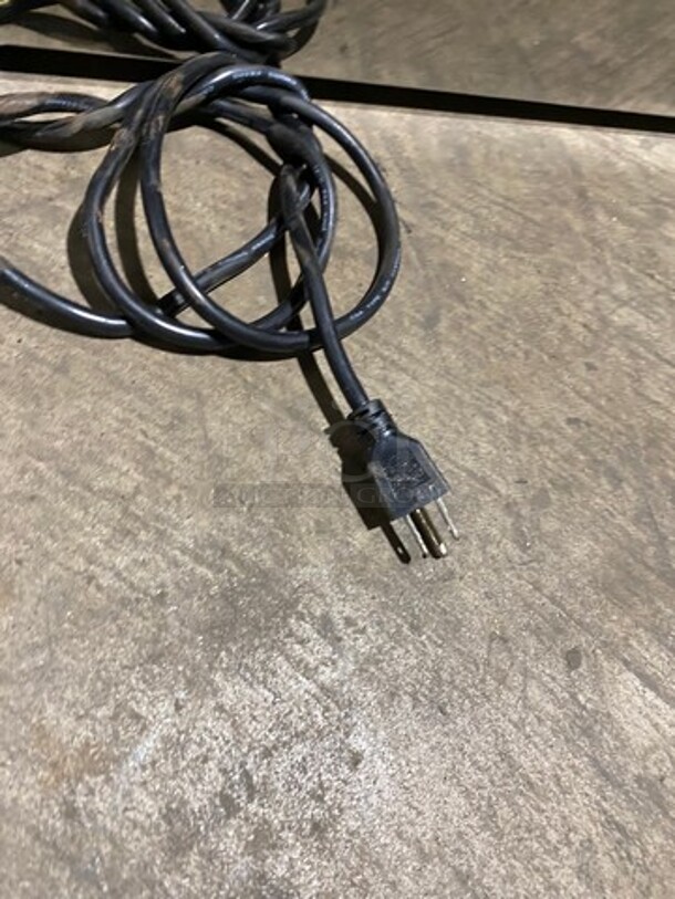 SWEET! Doyon Commercial Countertop Bread Loaf Slicer! WORKING WHEN REMOVED! Model: SM302 SN: DYN1201065 120V 60HZ 1 Phase - Image 8 of 8