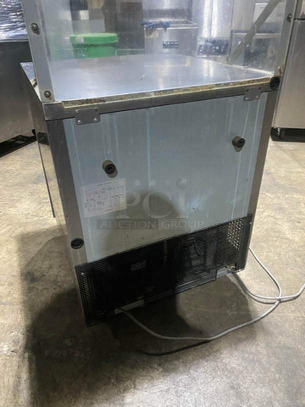 Turbo Air Commercial Single Door Lowboy Worktop Cooler! With Plexi Glass! With Poly Coated Racks! All Stainless Steel! On Casters! Measurements Are Without Plexi Glass! Model: MUR28 SN: MU2R711168 115V 60HZ 1 Phase - Image 3 of 7