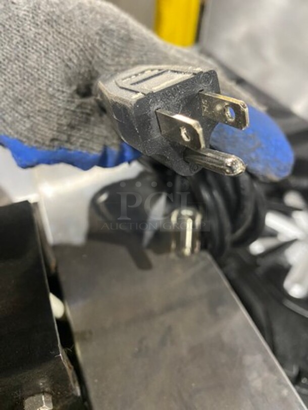 Carnival King Commercial Countertop Dual Waffle Maker! With Temperature And Timer Controls! All Stainless Steel! Model: 382WSM22 SN: CK171127R582 120V - Image 10 of 10