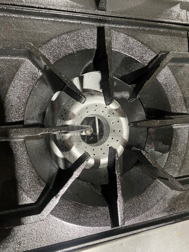 American Range Commercial Natural Gas Powered 4 Burner Stove! With Raised Back Splash! With Oven Underneath! All Stainless Steel! On Legs! - Image 6 of 9