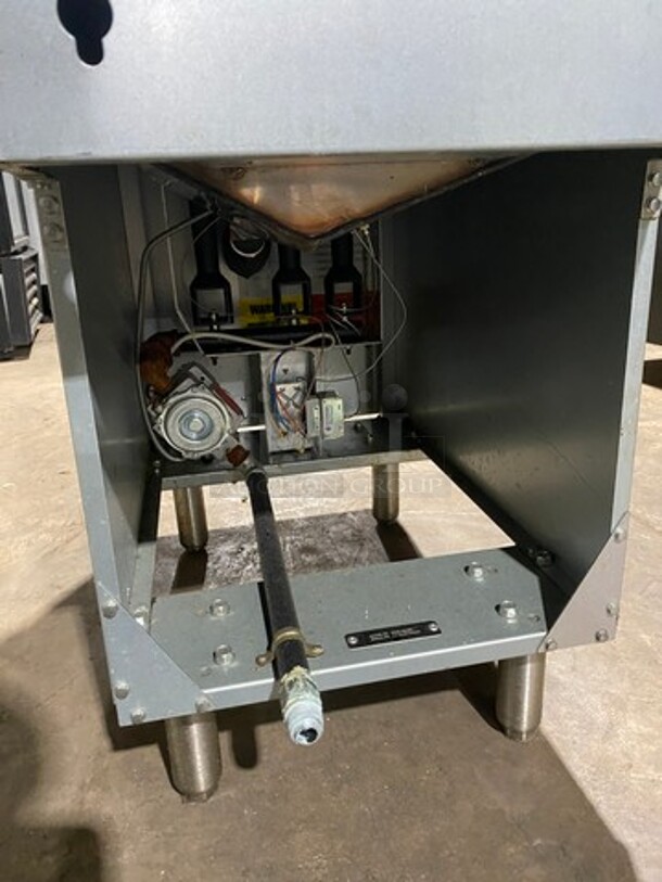 NICE! LATE MODEL! 2016 Black Diamond Commercial LP Powered Deep Fat Fryer! With 2 Metal Frying Baskets! All Stainless Steel! On Legs! Model: BDGF90 SN: 08163670055 - Image 12 of 12