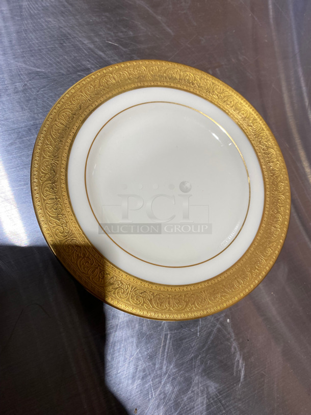 BEAUTIFUL! ELEGANT! BRAND NEW! NEVER USED! Lenox 12 Piece 6" Salad Plates! Ivory With 24K Gold Trim Dinnerware Collection! Includes Protective Material Carrier! 12x Your Bid! - Image 3 of 6