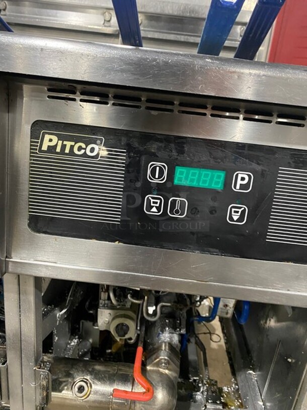 Pitco Frialator Stainless Steel Commercial Natural Gas Powered 2 Bay Deep Fat Fryer w/ 4 Metal Fry Baskets! On Commercial Casters! MODEL SSH55   - Image 8 of 11