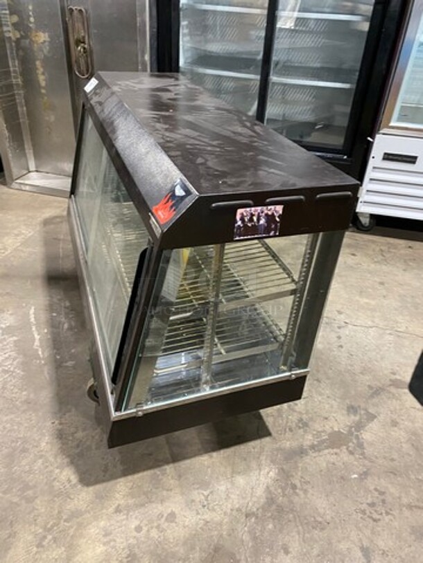Vollrath Commercial Countertop Heated Display Case Merchandiser! With Rear Access Doors! Model: FMA7048 SN: C44002017140008 120V 60HZ 1 Phase - Image 2 of 8
