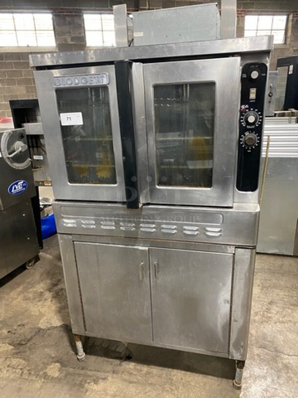 Blodgett Commercial Single Deck Convection Oven! With View Through Doors! Metal Oven Racks! With Closed Storage Space Underneath! All Stainless Steel! On Legs! - Image 1 of 9