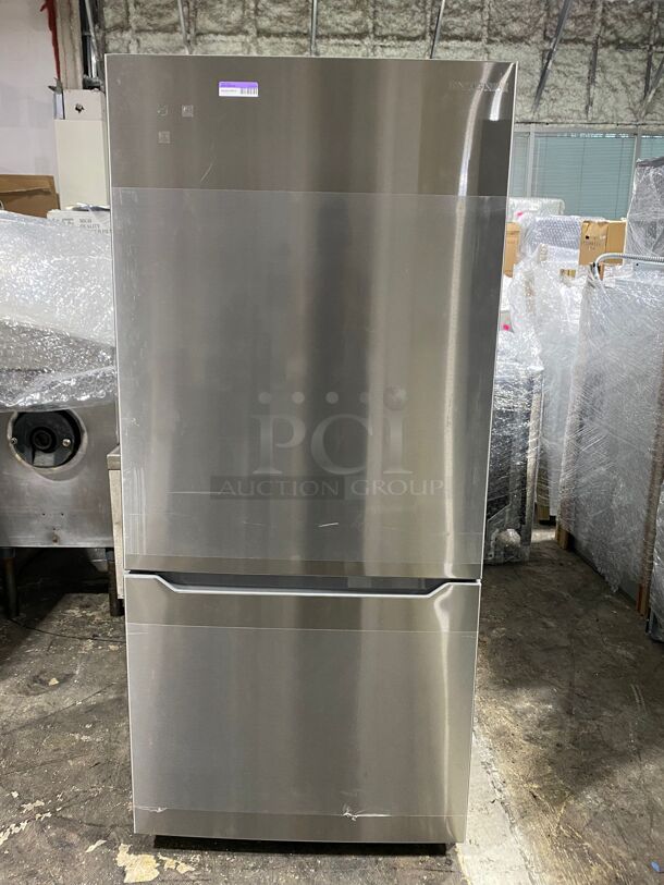 Insignia™ - 18.6 Cu. Ft. Bottom Freezer Refrigerator - Stainless Steel
 - Image 1 of 6
