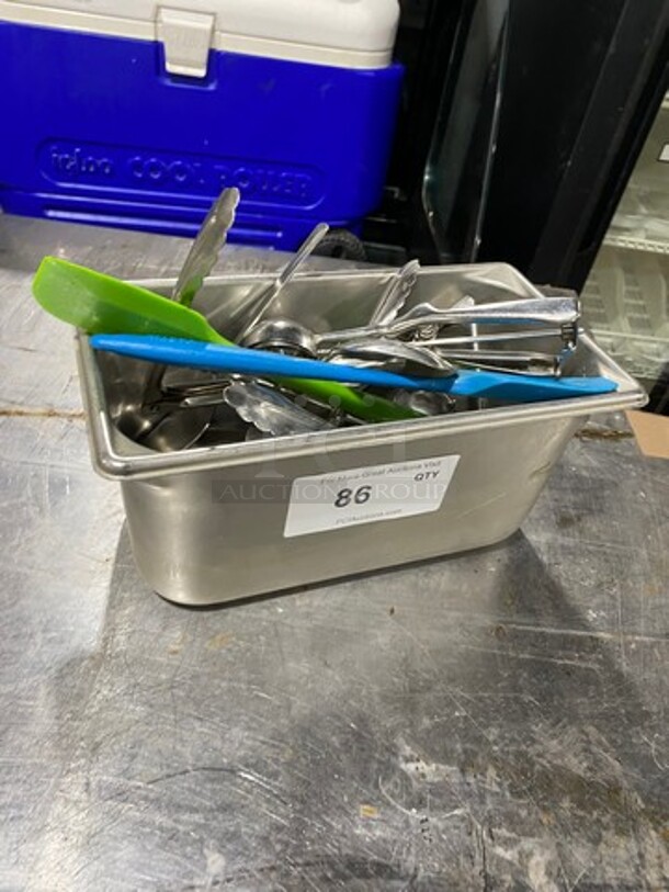 ALL ONE MONEY! MISCELLANEOUS! Includes Serving Spoon, Tongs, And More! - Image 1 of 4