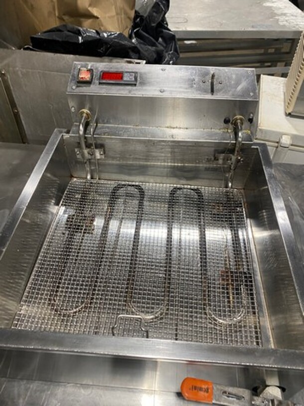 Commercial Countertop Deep Fat Fryer! All Stainless Steel! - Image 6 of 9