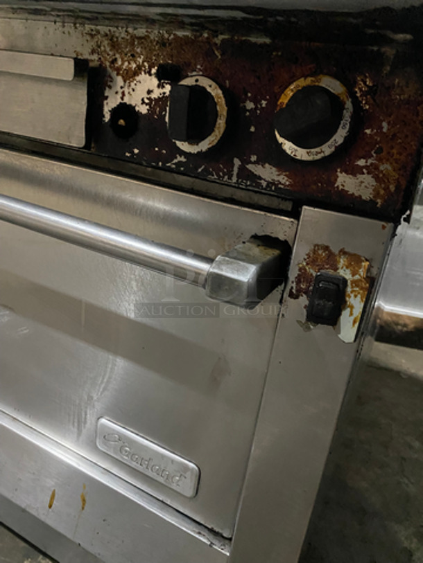 Garland Commercial Natural Gas Powered Upright Double Oven Char Broiler Grill! All Stainless Steel! - Image 9 of 10