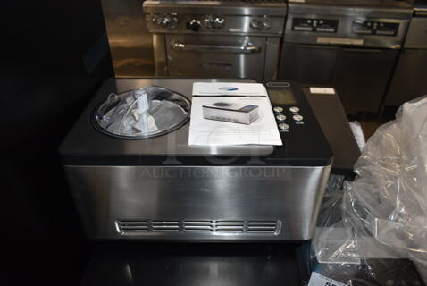 BRAND NEW SCRATCH AND DENT! Whynter ICM-200LS 2.1 Quart Capacity Automatic Compressor Ice Cream Maker in Stainless Steel. 115 Volts, 1 Phase. Tested and Working!