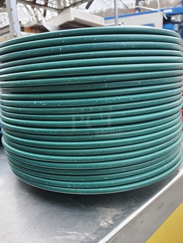 Round Plastic Plate.