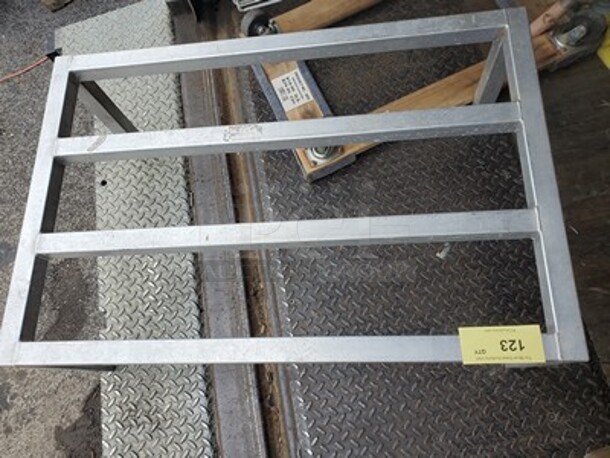 Rack  - Image 4 of 4