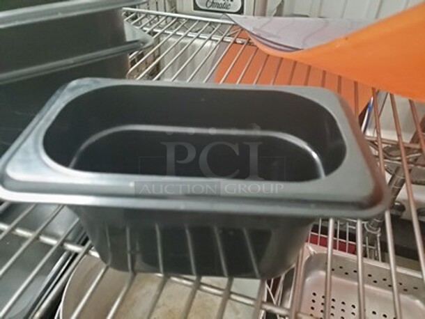 Plastic Small Food Pan  - Image 4 of 4