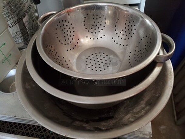 Colander  - Image 2 of 3