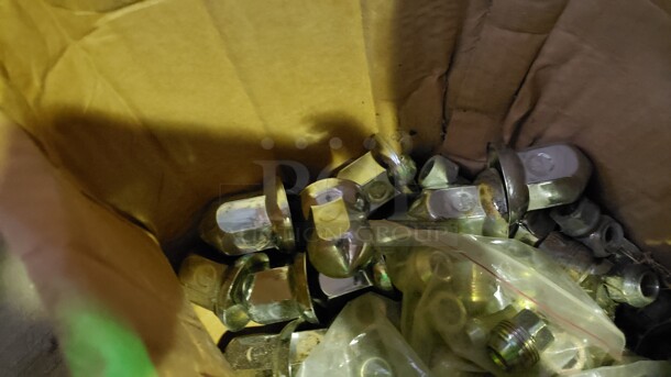 Box of Trailer Wheel Center Caps

(Location 3) - Image 4 of 4