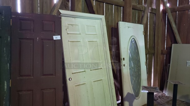 Lot of 5 Miscellaneous Doors

(Location 3) - Image 1 of 4
