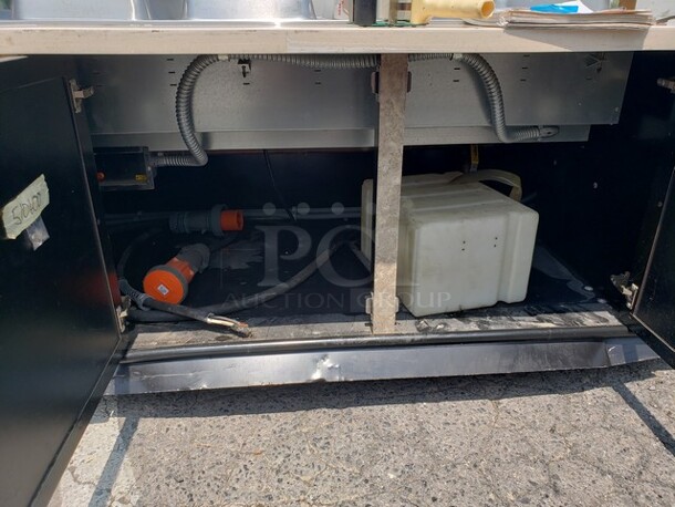 5 Well Mobile Food Cart w/ Enclosed Base, Sneeze Guard, and 2 Dish Dispensers! On Casters! Drain pipes need to be replaced. - Image 6 of 11